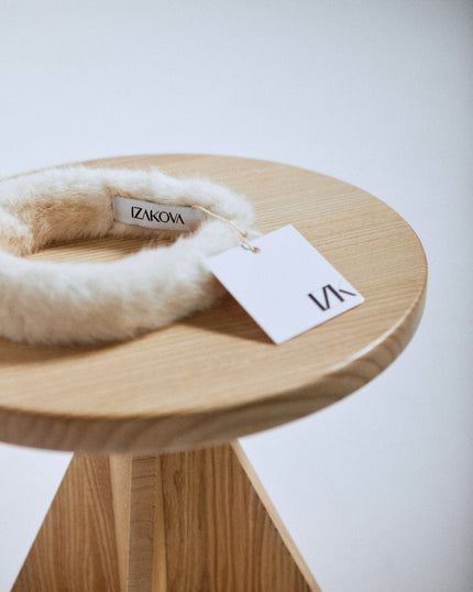 IZK Alice band off white