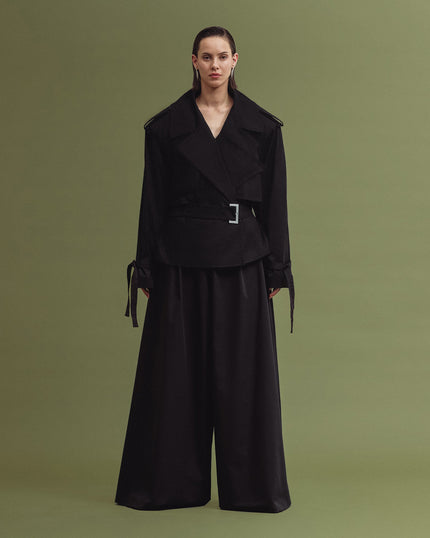 NOVA cropped trench black